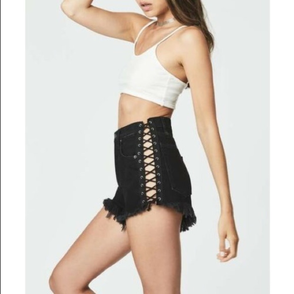 Carmar Black High-Waisted Shorts
